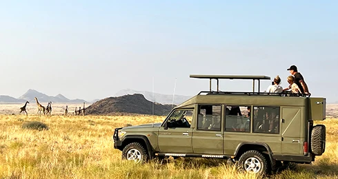 Safaris para max. 7 viajeros en el espacioso 'Stretched Landcruiser'