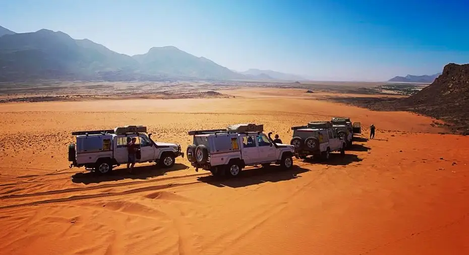 Safaris-privados-guiados-Namibia-Convoy